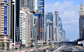 الصورة: علاج مجاني للزوار &laquo;العالقين&raquo;.. و&laquo;دبي الصحية&raquo;: المريض أولاً