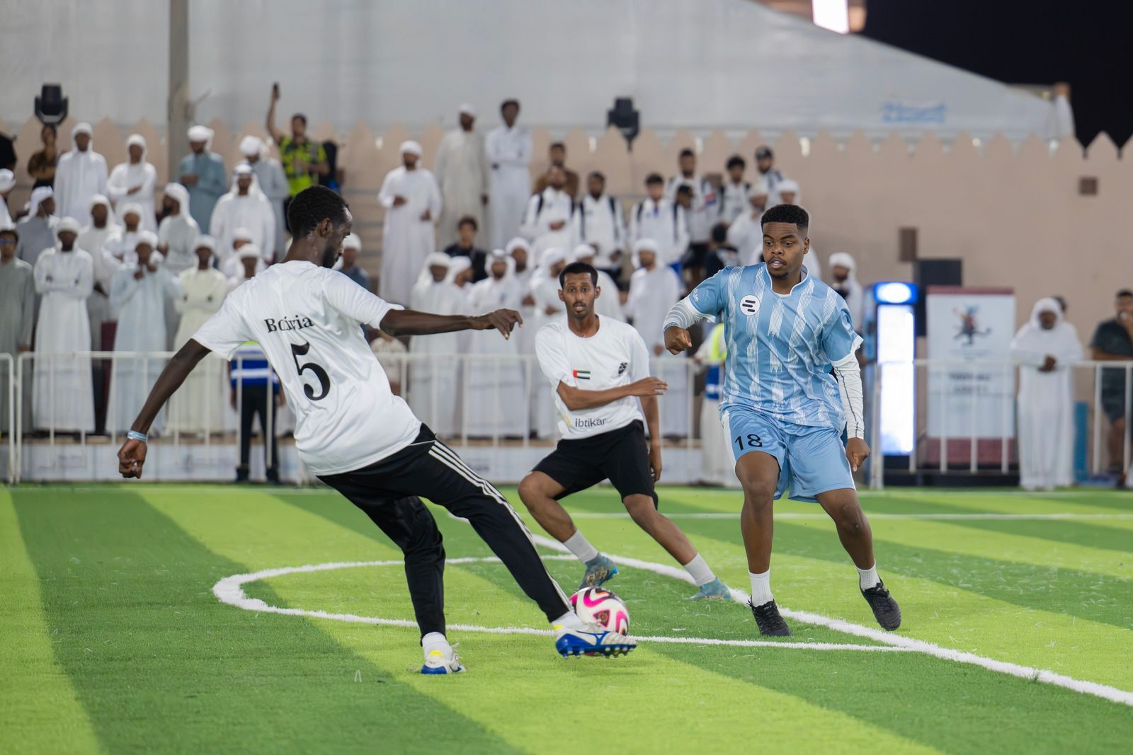 3 نهائيات في كرة القدم والطائرة والكريكيت ببطولة منصور بن زايد