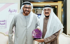 الصورة: رجل أعمال يقدم مليون درهم لدعم مرضى السرطان