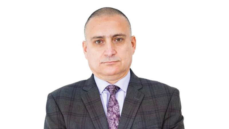 الدكتور نوفل إياد: &laquo;العيدية&raquo; تقليد اجتماعي يُعزّز التقارب والمحبة، ويُحفّز الإيجابية، ويرفع مستويات هرمونات السعادة.