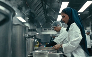 الصورة: &laquo;إرث أبوظبي&raquo; يوزع 95 ألف وجبة إفطار يومياً