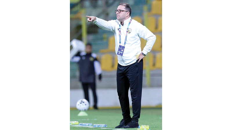 مدرب الظفرة المونتينيغري زيلكو بيتروفيتش. تصوير: إبراهيم صادق