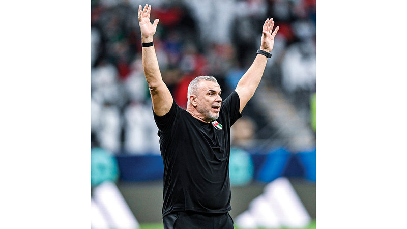 3 أهداف فنية لكوزمين من معسكر المنتخب في أبوظبي