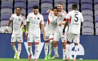 الصورة: الجزيرة يُجرد شباب الأهلي من اللقب.. ويعبر إلى نهائي &laquo;الكأس&raquo;