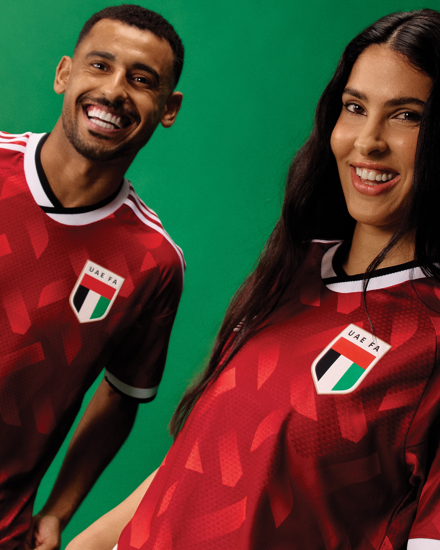 الكشف عن قميص منتخب الإمارات الجديد