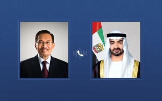 رئيس الدولة ورئيس وزراء ماليزيا يبحثان هاتفياً تطورات الأوضاع في المنطقة وتداعياتها على الأمن الإقليمي والدولي