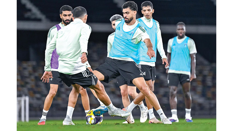 «الأبيض» يركز على «الحصص التدريبية» دون خوض مباريات ودية