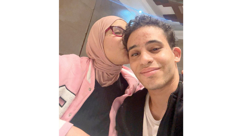 لمياء عبدالعال: ما حدث يتجاوز كل ما يمكن التفكير فيه.. لم يتركوا ابني لحظة واحدة. من المصدر