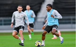 الصورة: المنتخب يواجه الوحدة و&laquo;غلف يونايتد&raquo; ودياً في معسكر أبوظبي