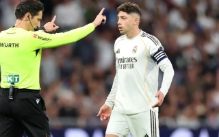 الصورة: لجنة مسابقات الدوري الإسباني تصدر عقوبة على فالفيردي خلافاً لتفسير الحكم