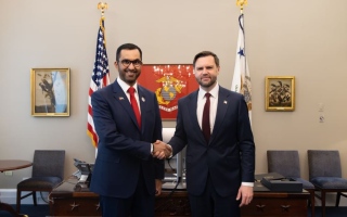 سلطان الجابر ونائب الرئيس الأميركي: استعادة حرية الملاحة عبر مضيق هرمز الحل المستدام الوحيد لاستقرار الأسواق العالمية