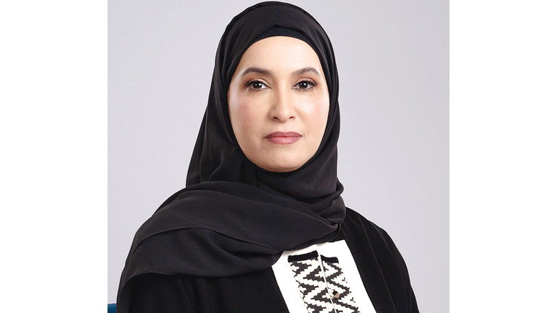 شيخة المنصوري: صانعة الجيل تزرع في نفوس أبنائها الانتماء وتؤسس لوعي ينعكس أثره على استقرار المجتمع وتقدمه.