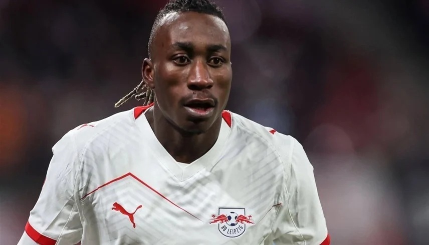 100 مليون يورو من ليفربول لتعويض محمد صلاح