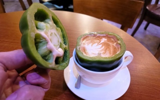 الصورة: قهوة الفلفل..  "تريند" جديد ينطلق من منتجعات الصين