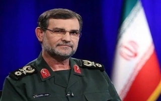 الصورة: إيران تؤكد مقتل قائد بحرية الحرس الثوري علي رضا تنكسيري