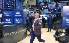 الصورة: اضطرابات الحرب تضغط على التداول في أكبر أسواق العالم