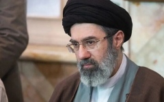 الصورة: السفير الروسي في طهران يكشف مكان مجتبى خامنئي