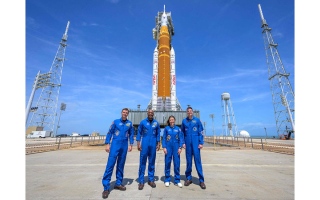 الصورة: &laquo;ناسا&raquo; تعود إلى القمر بدوران سريع