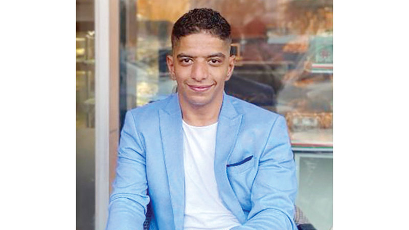 إبراهيم فتحي: أبصرت النور والقِيَم الراقية على هذه الأرض، وأدركت تماماً جوهر دولة الإمارات وأصالة شعبها المعطاء، وعشت بين أشخاص لم يسألوني يوماً من أين أتيت.