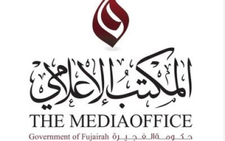 الفجيرة.. الجهات المختصة تتعامل مع حادث ناتج عن استهداف مبنى شركة الاتصالات “دو”