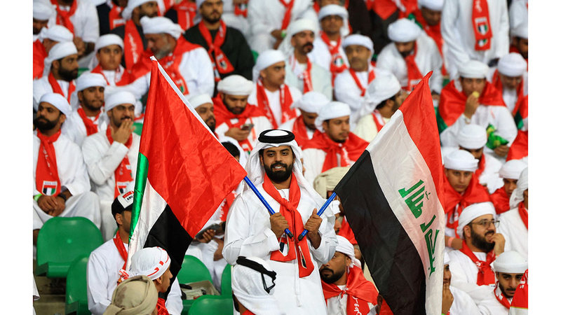 الجمهور الإماراتي حضر بكثافة في ملعب البصرة. رويترز