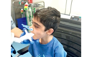 الصورة: &laquo;دار البر&raquo; تتكفل بـ 5.1 ملايين درهم لعلاج &laquo;يوسف&raquo; من ضمور العضلات الدوشيني