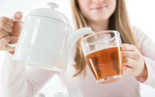 الصورة: هذه الفوائد تنتظر من يشرب الشاي بانتظام