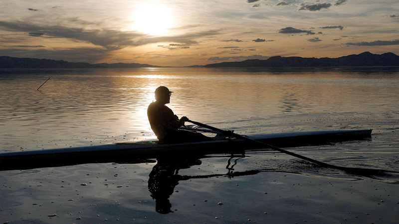 مستويات مياه البحيرة انخفضت بشكل كبير خلال العقد الماضي. أ.ف.ب