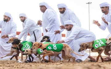 الصورة: &laquo;بطولة السلق&raquo; تجمع الأشقاء على حب التراث في دبي