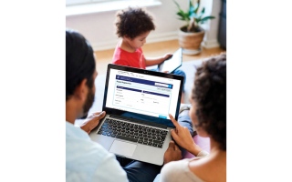 الصورة: متبرع يُسدّد 18.8 ألف درهم رسوماً دراسية متراكمة على &laquo;أبوسلمى&raquo;