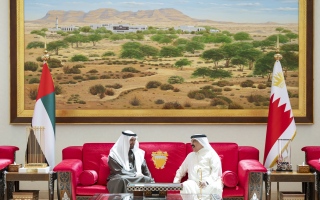 الصورة: رئيس الدولة والملك حمد بن عيسى يبحثان في البحرين العلاقات الأخوية والمستجدات الإقليمية