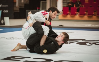 الصورة: رابطة أبوظبي لمحترفي الجوجيتسو تنظم 4 بطولات في 4 قارات