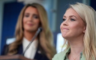 الصورة: البيت الأبيض: حصار إيران البحري يسري على سفن جميع الدول