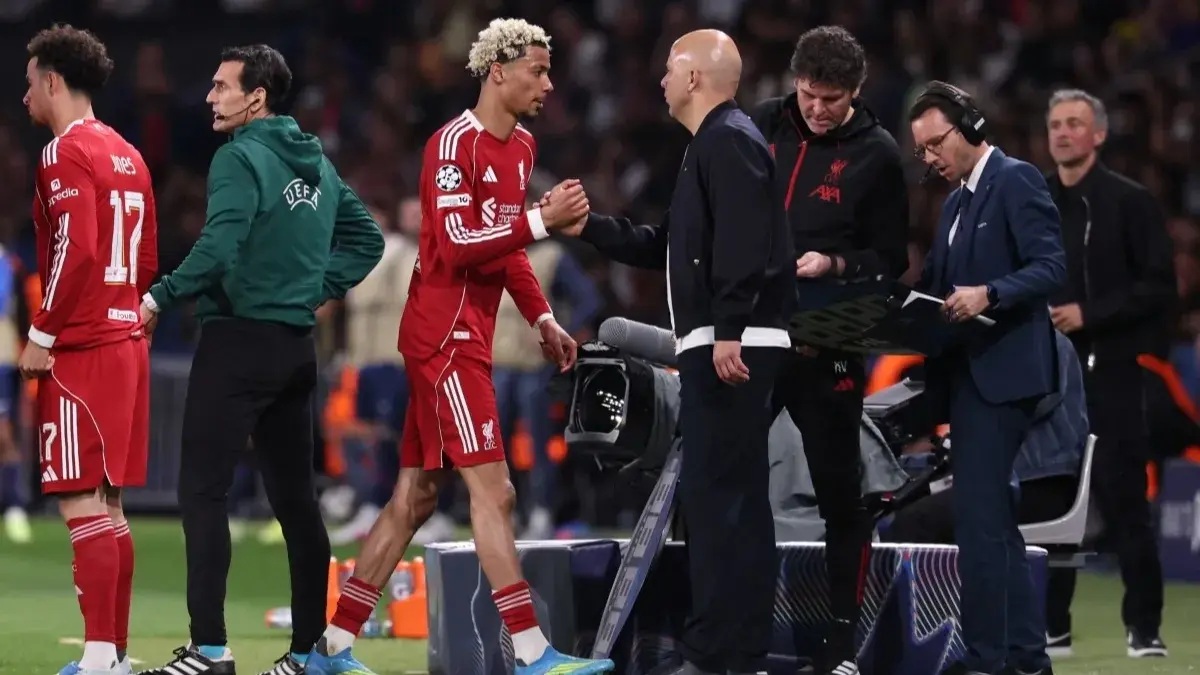 نهاية موسم إيكيتيكيه مع ليفربول وغيابه عن كأس العالم للإصابة