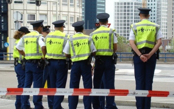 الصورة: الشرطة الهولندية تكتشف غرفة مخفية تحتوي على 86 ألف سيجارة حشيش