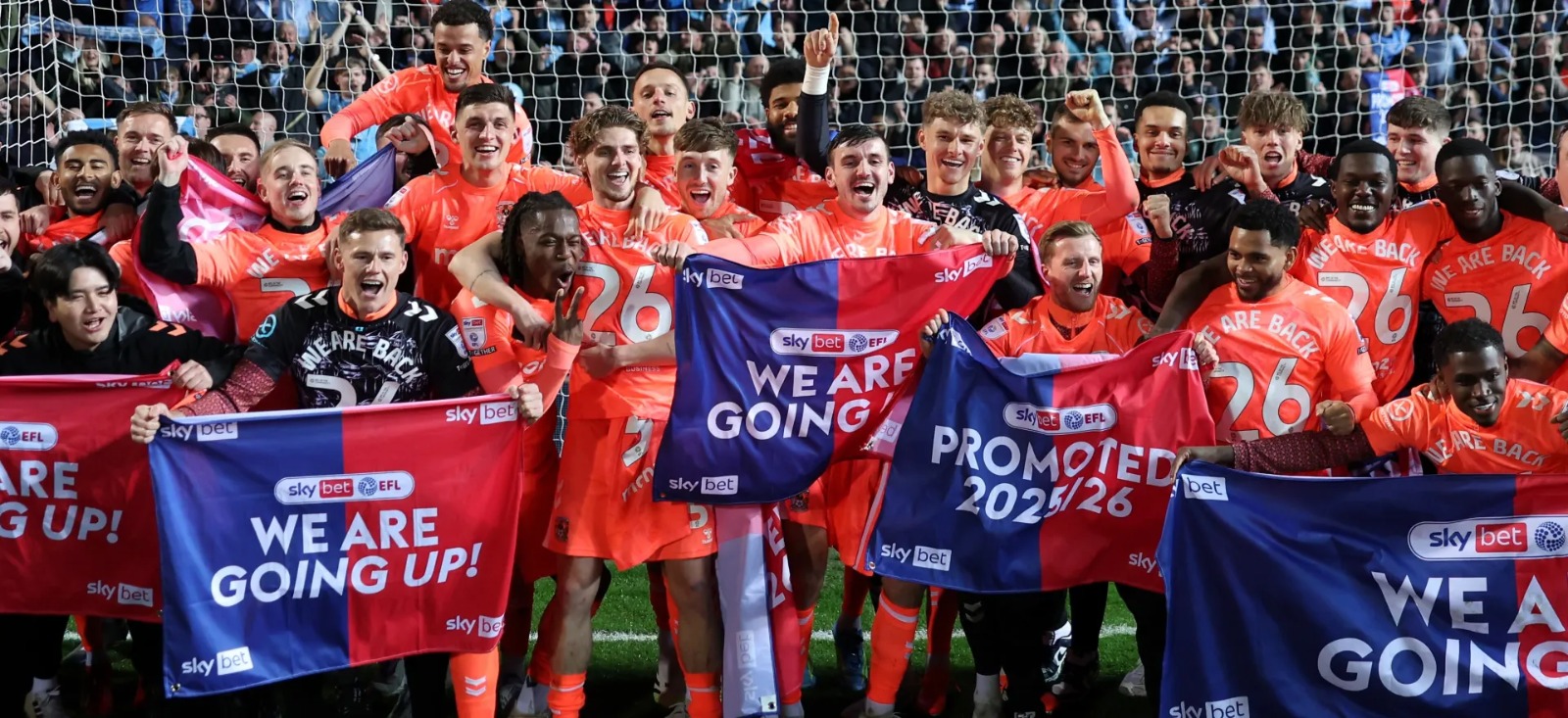 بقيادة لامبارد.. كوفنتري سيتي يعود إلى البريميرليغ بعد غياب 25 عاماً