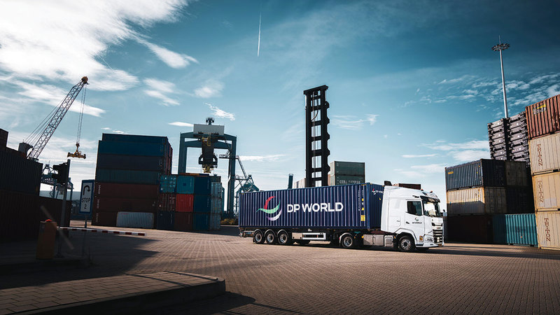 &laquo;موانئ دبي العالمية&raquo; تدير الوضع الحالي عبر ممرات مقيّدة جمركياً بدعم من الشاحنات. من المصدر