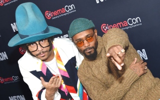 الصورة: ستانفيلد ورايلي يجتمعان مجدداً بـ &laquo;أنا أحبّ اللصوص&raquo;