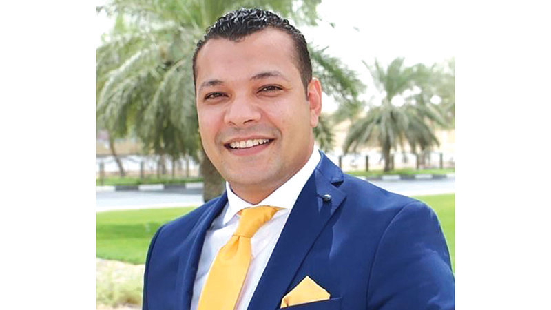 تامر أبوبكر: الممارسات موجودة فعلاً في بعض منافذ البيع الصغيرة، أو محال البقالة، أما الجهات الخدمية والحكومية فتقبل الدفع من دون رسوم.