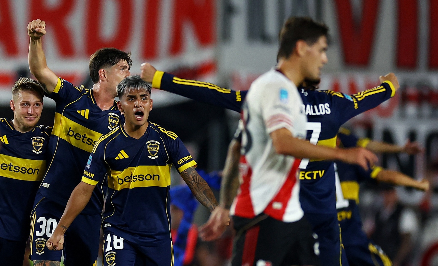 بوكا جونيورز يكسب "السوبر كلاسيكو" أمام ريفر بليت