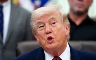 الصورة: ترامب يخالف تقديرات وزير الطاقة ويتوقع هبوط أسعار الوقود فور انتهاء حرب إيران