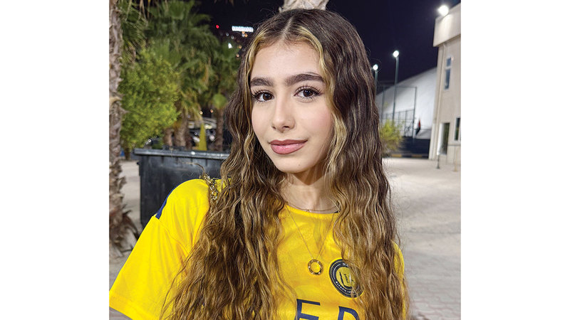 المشجعة كارن غلايني. من المصدر