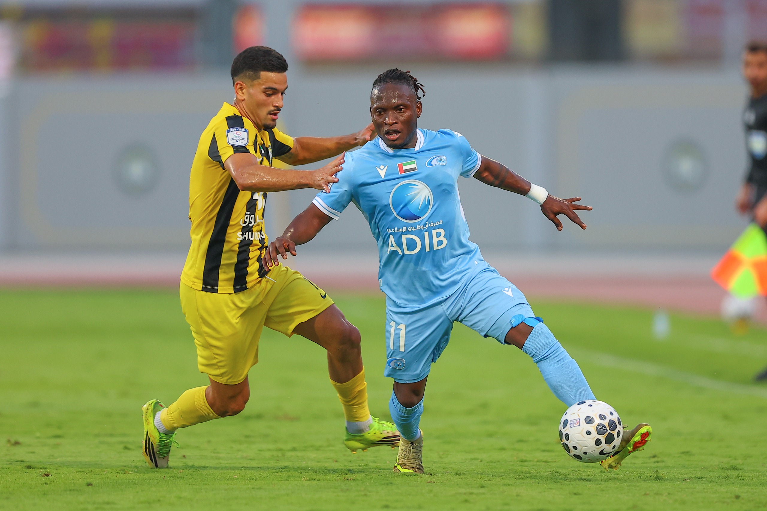 بني ياس يقفز 4 مراكز ويقترب من ضمان البقاء في «المحترفين»