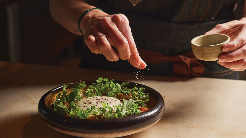 أسبوع دبي للمطاعم يعكس تنوع ما تقدمه المدينة من تجارب طعام مستوحاة من مطابخ عالمية شهيرة. من المصدر