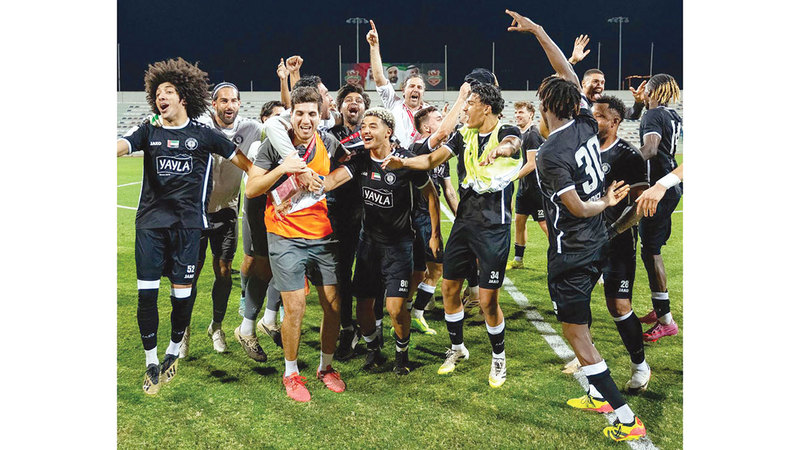 لاعبو فريق بالم 365 أبطال دوري الدرجة الثانية. من المصدر