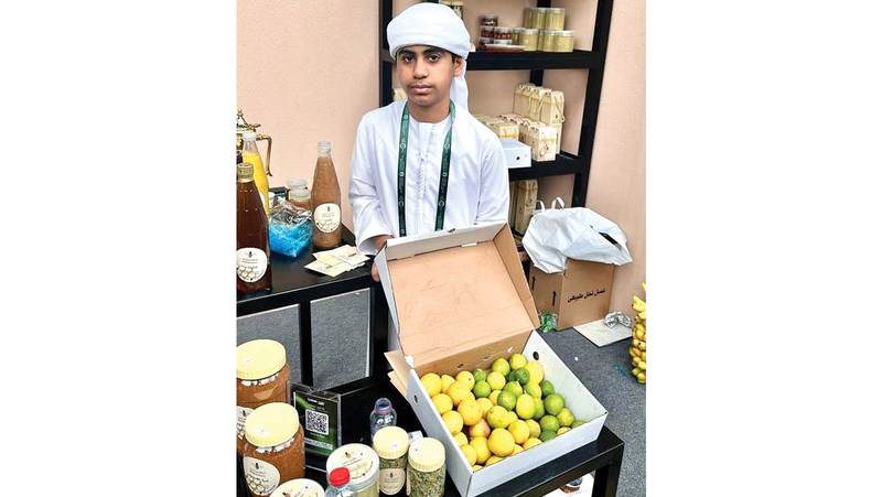 زايد الظنحاني: رحلتي مع الزراعة انطلقت بشغف سرعان ما تحول إلى مشروع قائم على التعلم والتجربة.