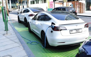 الصورة: &laquo;فوكس تو موف&raquo;: مبيعات السيارات الكهربائية في الإمارات ترتفع 26.4% خلال 2025