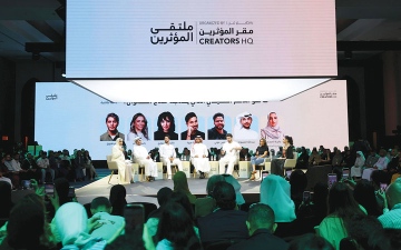 الصورة: مؤثرون و&laquo;مشاهير تواصل&raquo; في اختبار الثقة ومرآة الأزمات.. سقط كثيرون وبقي الموقف