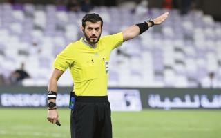 الصورة: قضاة ملاعب: اختيار طاقم إماراتي لإدارة مباريات المونديال يعيد الثقة للحكم المحلي