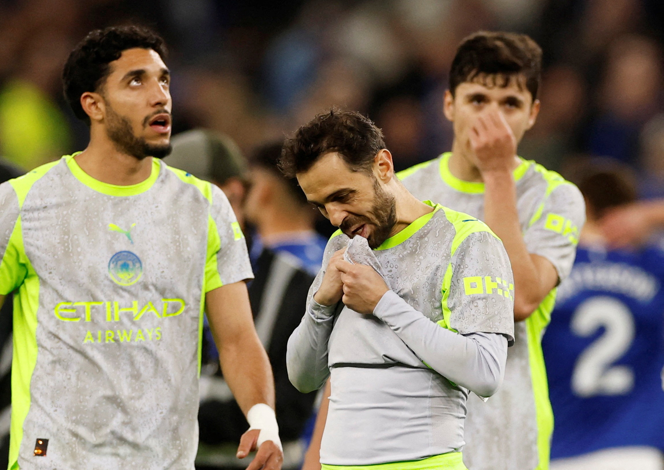 عرقل مانشستر سيتي.. إيفرتون يقدم لقب الدوري على "طبق من ذهب" إلى آرسنال